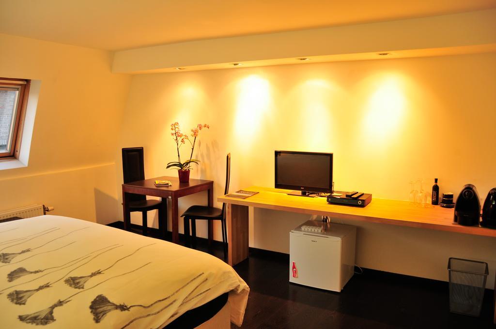 Logies Zen Aan Zee Bed and Breakfast Oostende Værelse billede